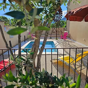 Le Rubiz Apartamento